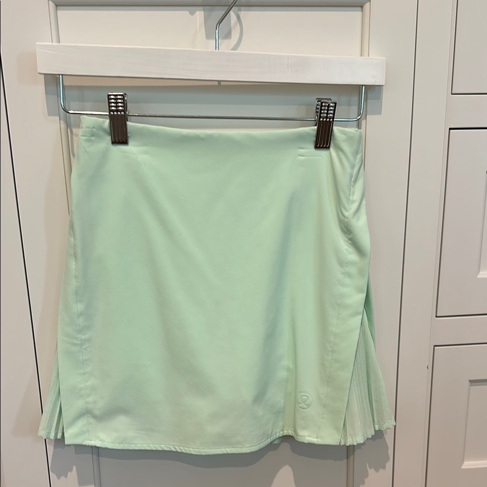 Lululemon Mint Green A-line Mini Skirt Pleated Casual-Never Worn Sz 0